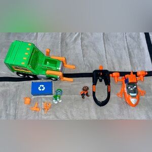 PAW Patrol Zuma/Vehicle + Rocky/Vehicle - 2 COMPLETE SETS IN EXCELLENT COND.